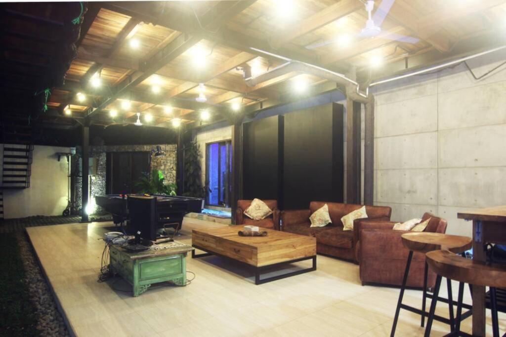 Villa Amalura I Yogyakarta Bagian luar foto